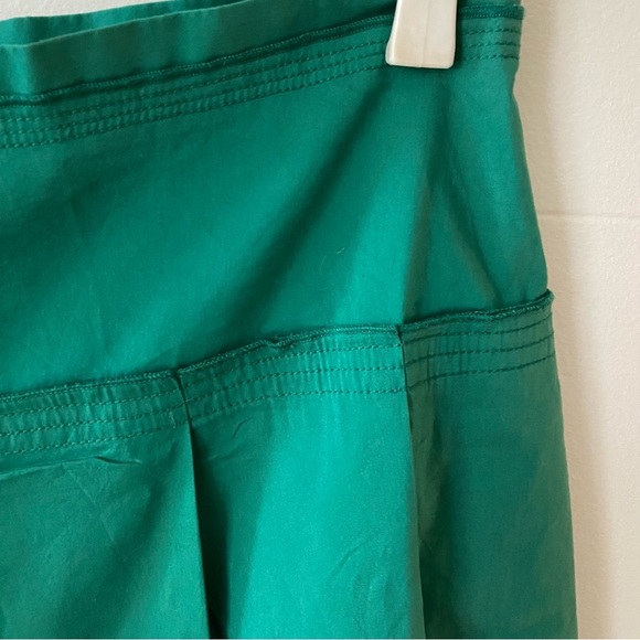BCBG Green Pleated Mini Skirt - Picture 3 of 7